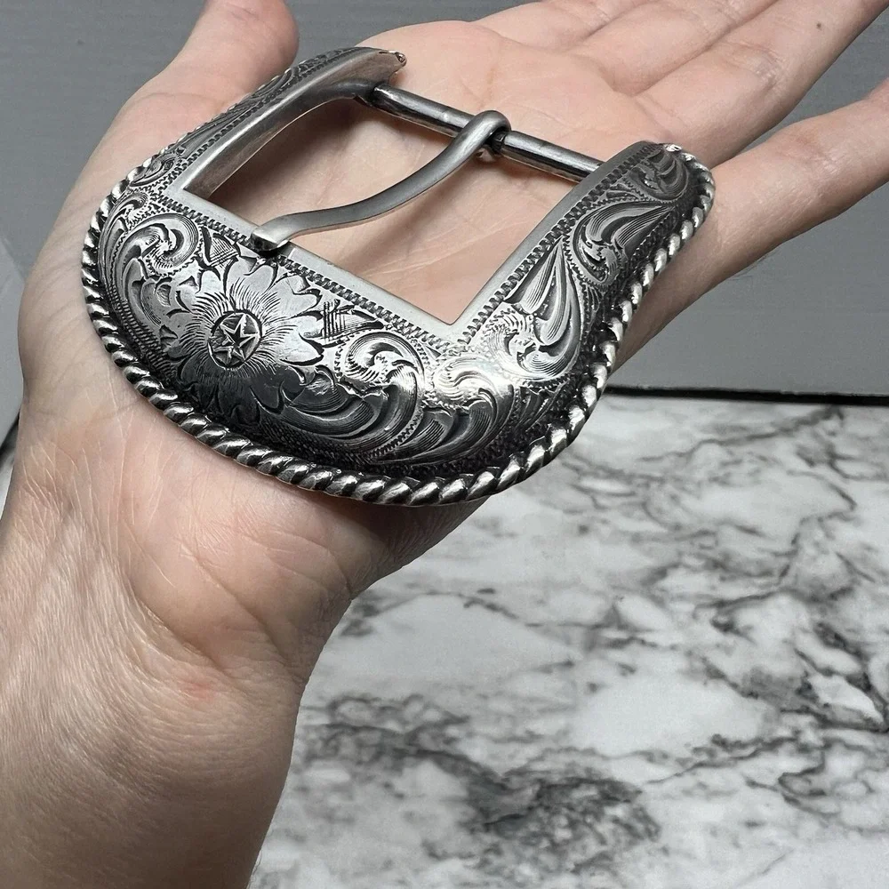 Large Western Style Engraved Floral Motif Belt Buckle